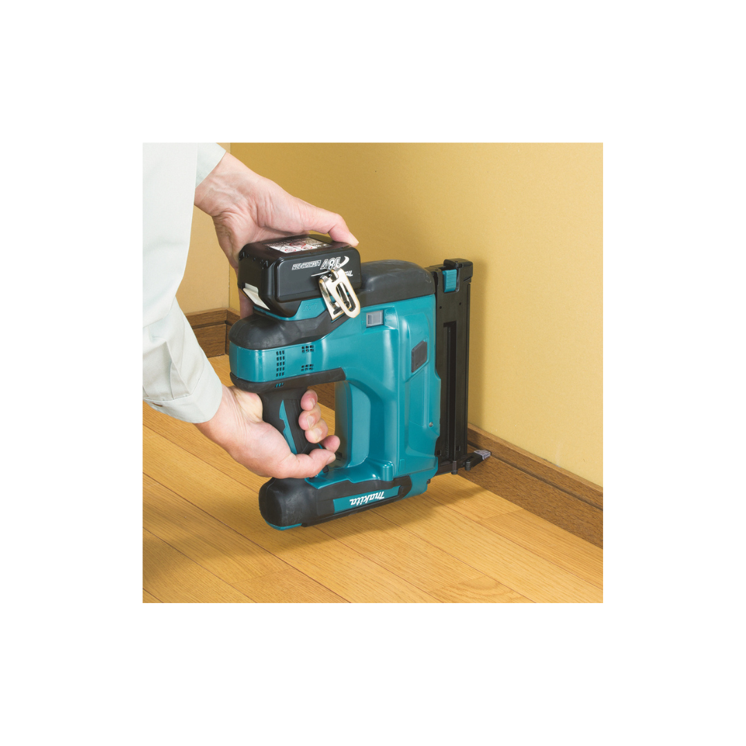 Makita Akku-Stauchkopfnagler DBN500Z 18V solo