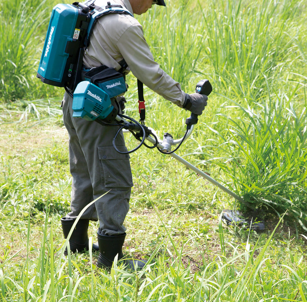 Makita UR101CZ Akku Freischneider 36V solo Zweihandgriff Rasentrimmer UR101C