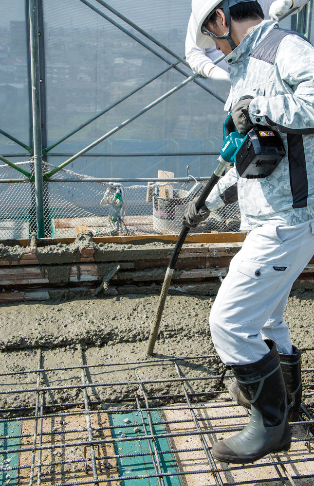 Makita VR004GZ Akku Betonverdichter 40V Beton Verdichter 38mm Solo